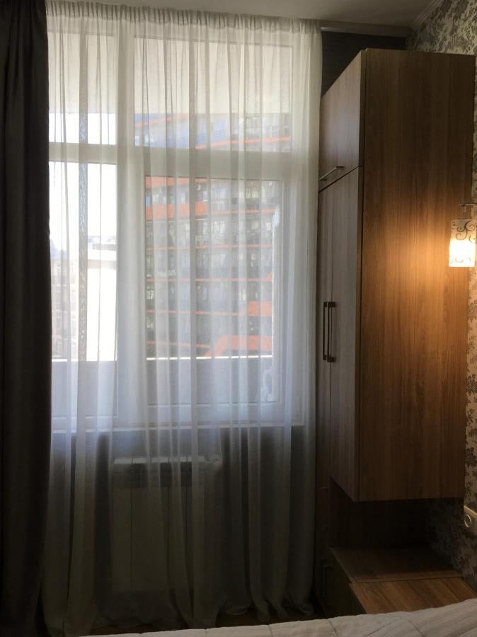 Cosy Apartment Near The Sea Batumi Exterior photo